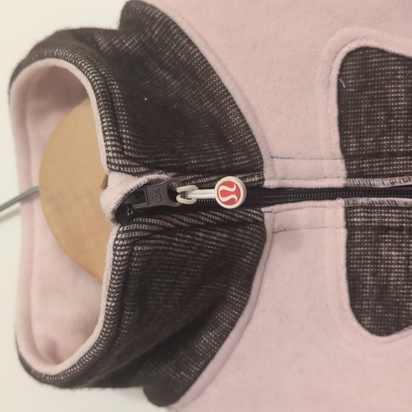 Lululemon zip up jacket - Picture 2 of 9